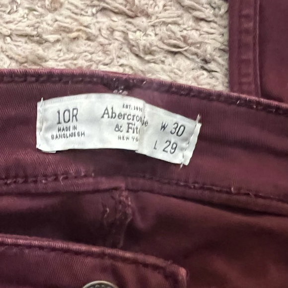Abercrombie Vintage Plum Skinny Jeans - Picture 4 of 7